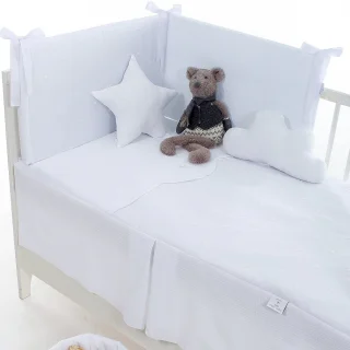 Colcha+ Protector cuna Adriana Uzturre