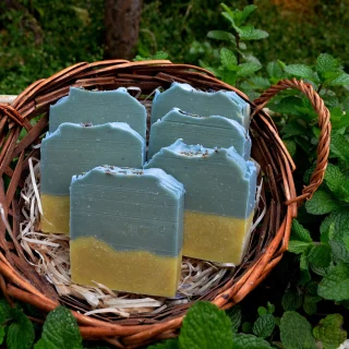 Jabón de Lavanda y Romero - jabón antiséptico y fungicida  jabón artesano jabón natural analgésico antiinflamatorio calmante y cicatrizante.