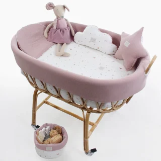 Minicuna ratán Bastian Uzturre